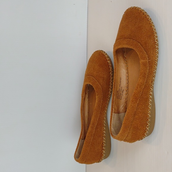 Walk with Me By Coldwater Creek Kachina 2 Brown Suede Slip On Moccasin Flats - Picture 4 of 13